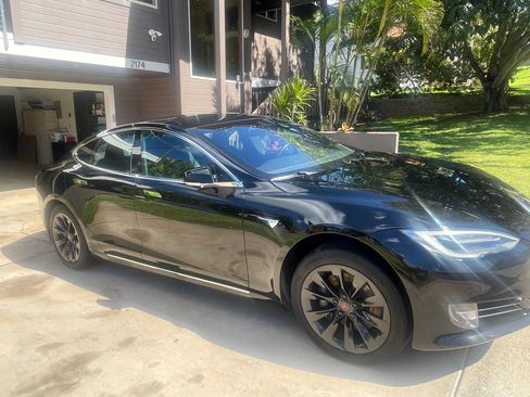 Used 2018 Tesla Model S 75D image 2