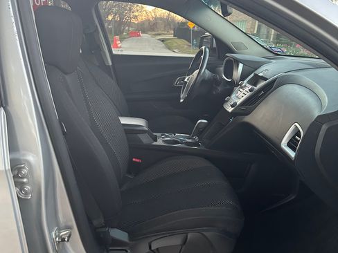 Used 2011 Chevrolet Equinox LT image 17