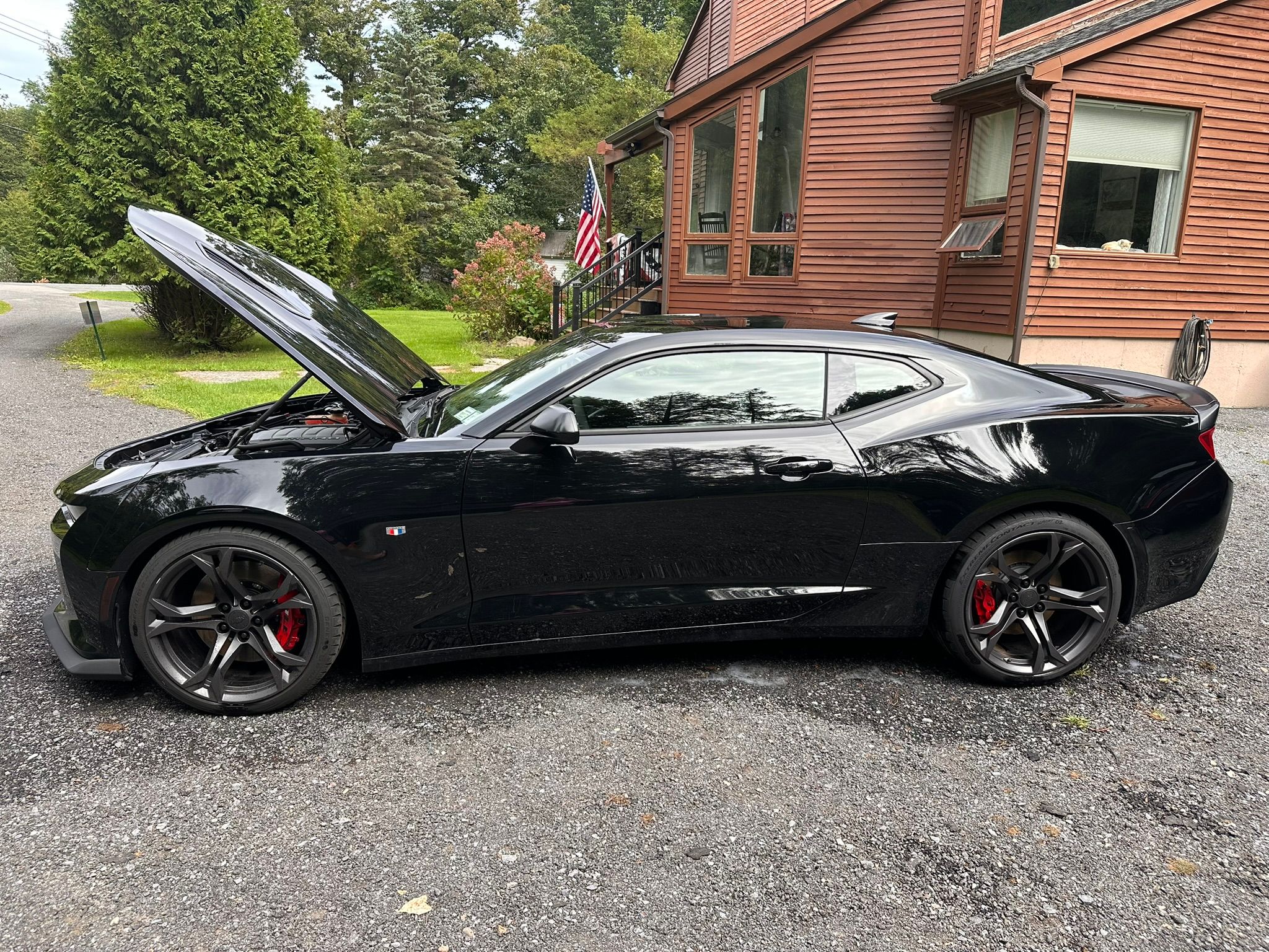 Used 2018 Chevrolet Camaro SS RWD image 5