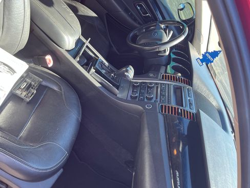 Used 2010 Ford Taurus Limited image 11