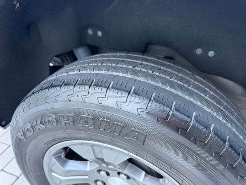 Used 2019 Chevrolet Tahoe LS image 21