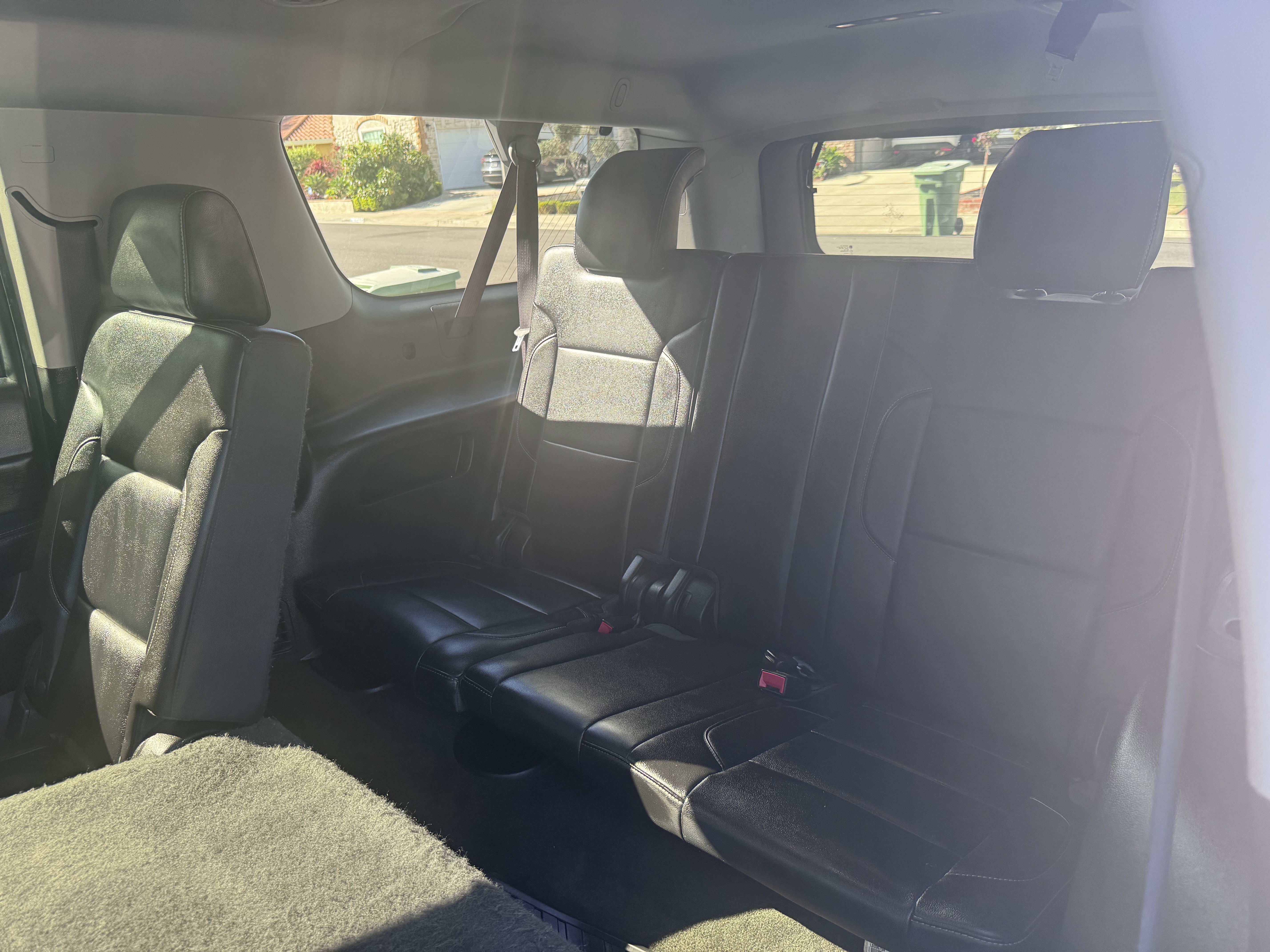 Used 2016 Chevrolet Suburban LT w/ Luxury Package RWD image 6