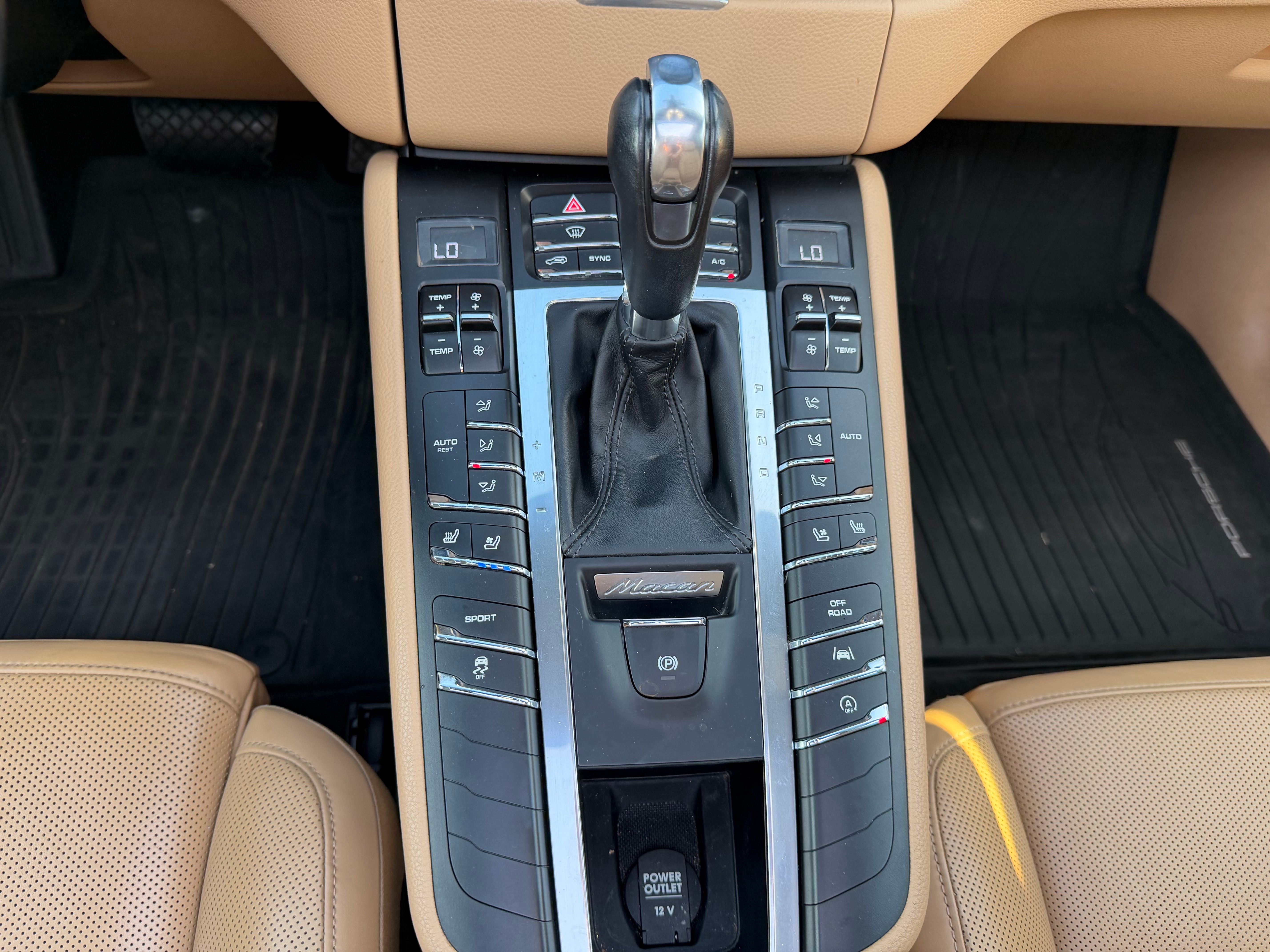 Used 2017 Porsche Macan S AWD/4WD image 17