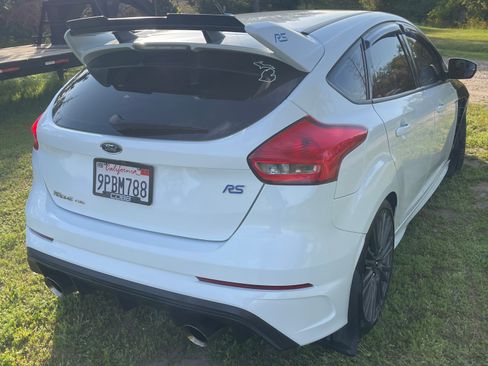 Used 2017 Ford Focus RS AWD/4WD image 5