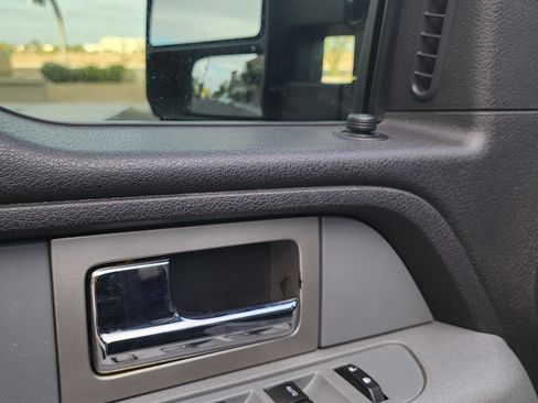 Used 2011 Ford F150 XLT w/ XLT Chrome Pkg AWD/4WD image 15