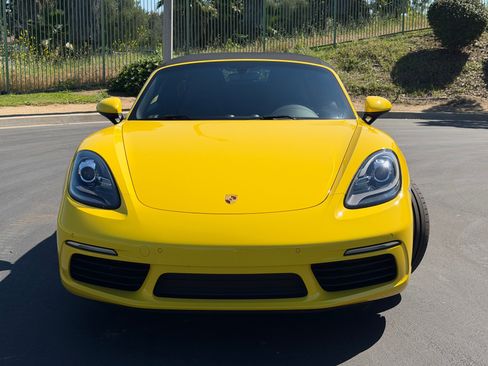 Used 2017 Porsche 718 Boxster S image 5