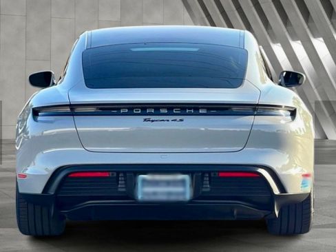 Used 2021 Porsche Taycan 4S image 10