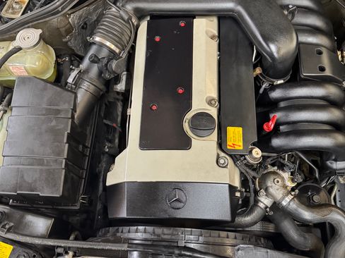 Used 1995 Mercedes-Benz E 320 Sedan image 18