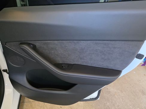 Used 2022 Tesla Model Y Performance image 26