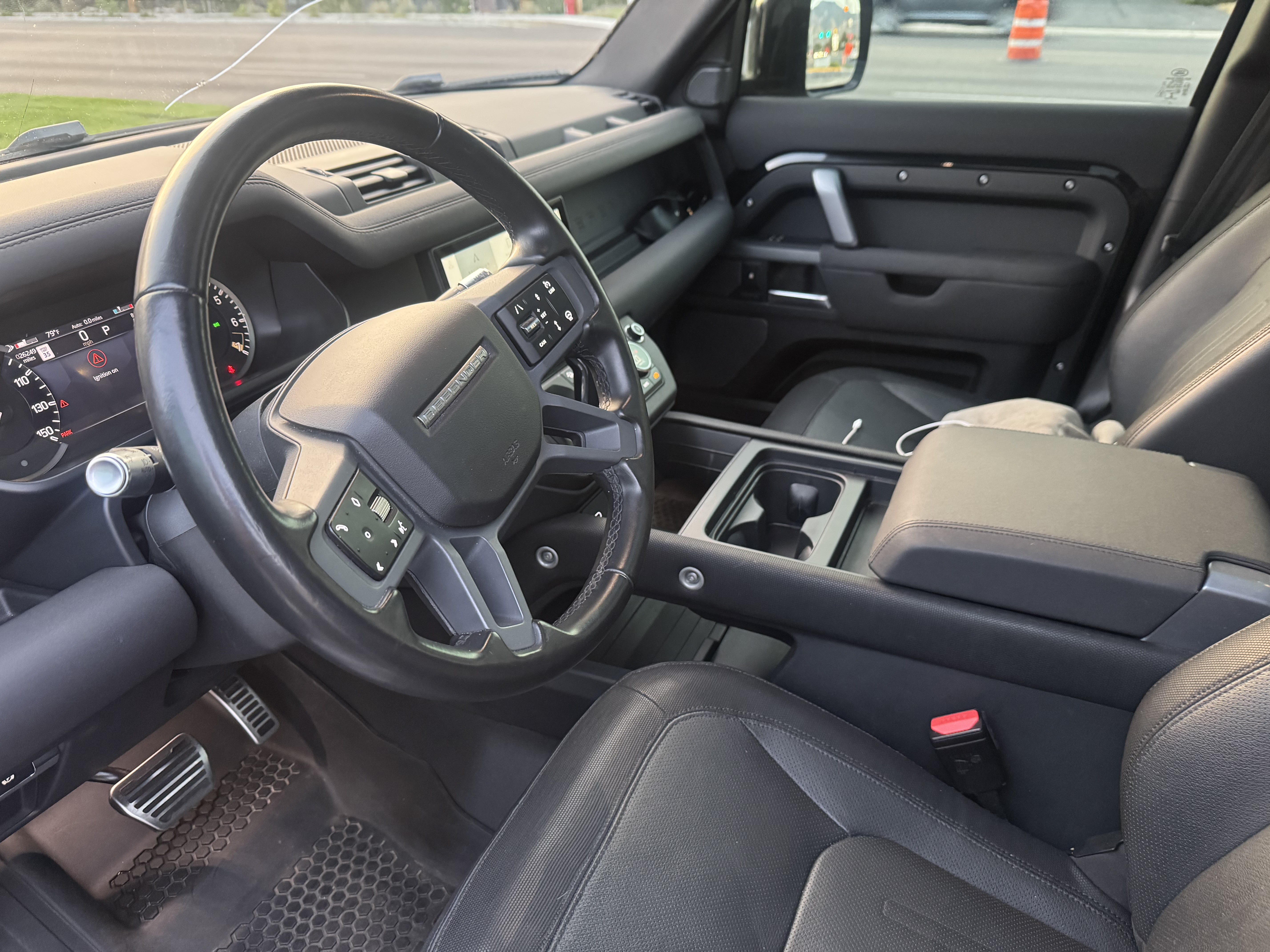 Used 2022 Land Rover Defender 110 X-Dynamic SE AWD/4WD image 5