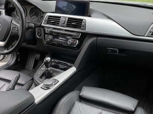 Used 2018 BMW 340i xDrive Sedan AWD/4WD image 9