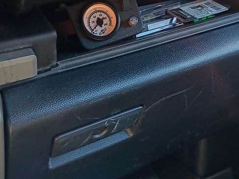 Used 2018 Ford F250 Lariat w/ Chrome Package image 14