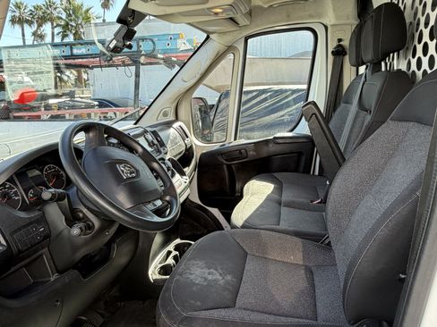 Used 2021 RAM ProMaster 2500 w/ Convenience Group image 10