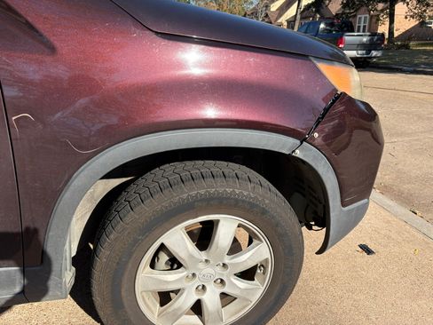 Used 2011 Kia Sorento LX image 15