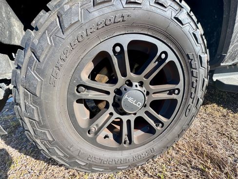 Used 2020 Ford F250 XLT w/ XLT Premium Package image 6