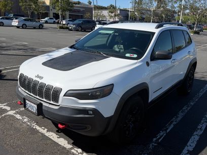 Used 2019 Jeep Cherokee Trailhawk