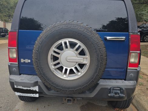 Used 2006 HUMMER H3 image 2