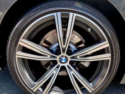 Used 2019 BMW 330i Sedan w/ Premium Package RWD image 12