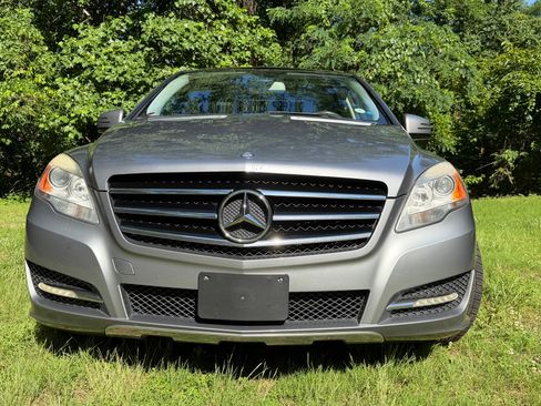 Used 2012 Mercedes-Benz R 350 4MATIC image 4