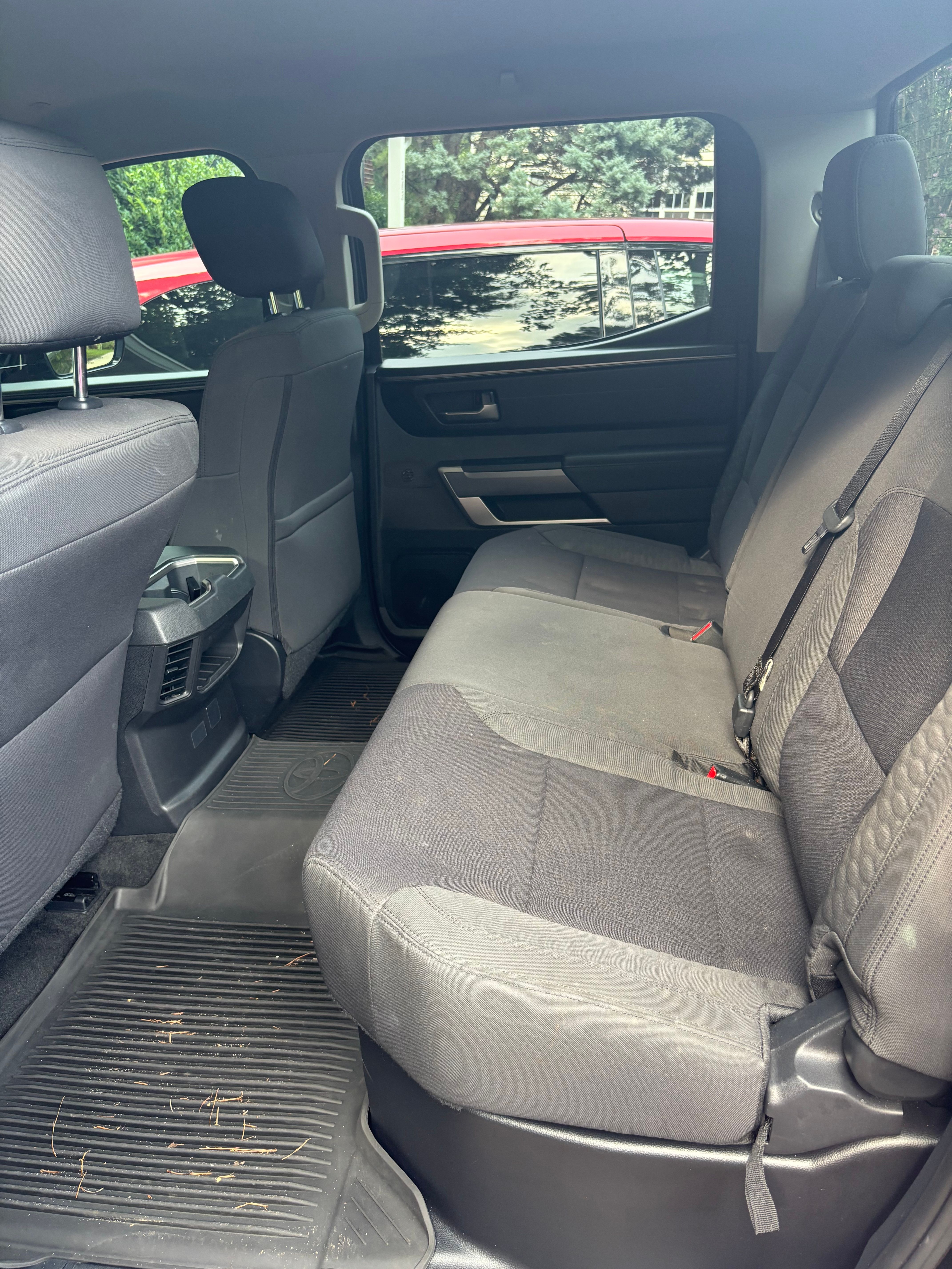 Used 2022 Toyota Tundra SR5 w/ Convenience Package RWD image 10