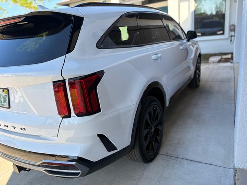 Used 2023 Kia Sorento SX image 6