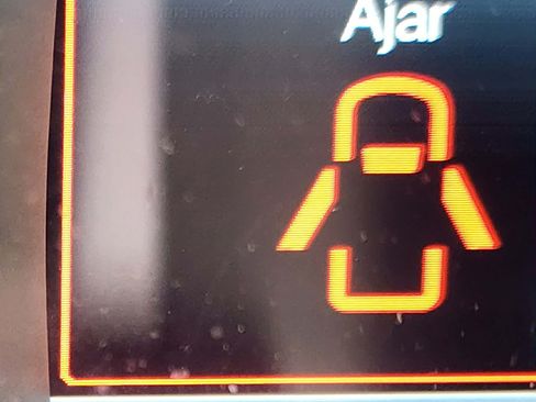 Used 2015 Ford Expedition Limited w/ Equipment Group 301A image 3