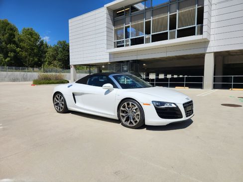 Used 2012 Audi R8 V10 AWD/4WD image 6