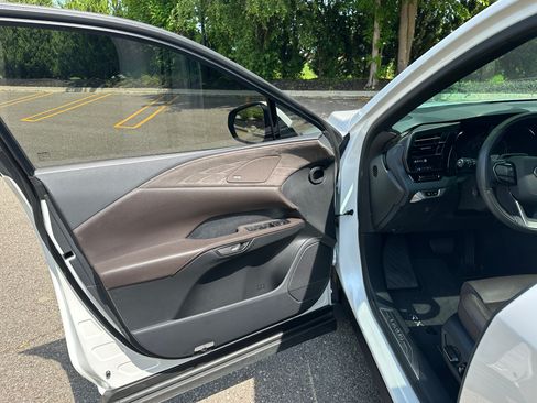 Used 2024 Lexus RX 350 AWD w/ Convenience Package image 17