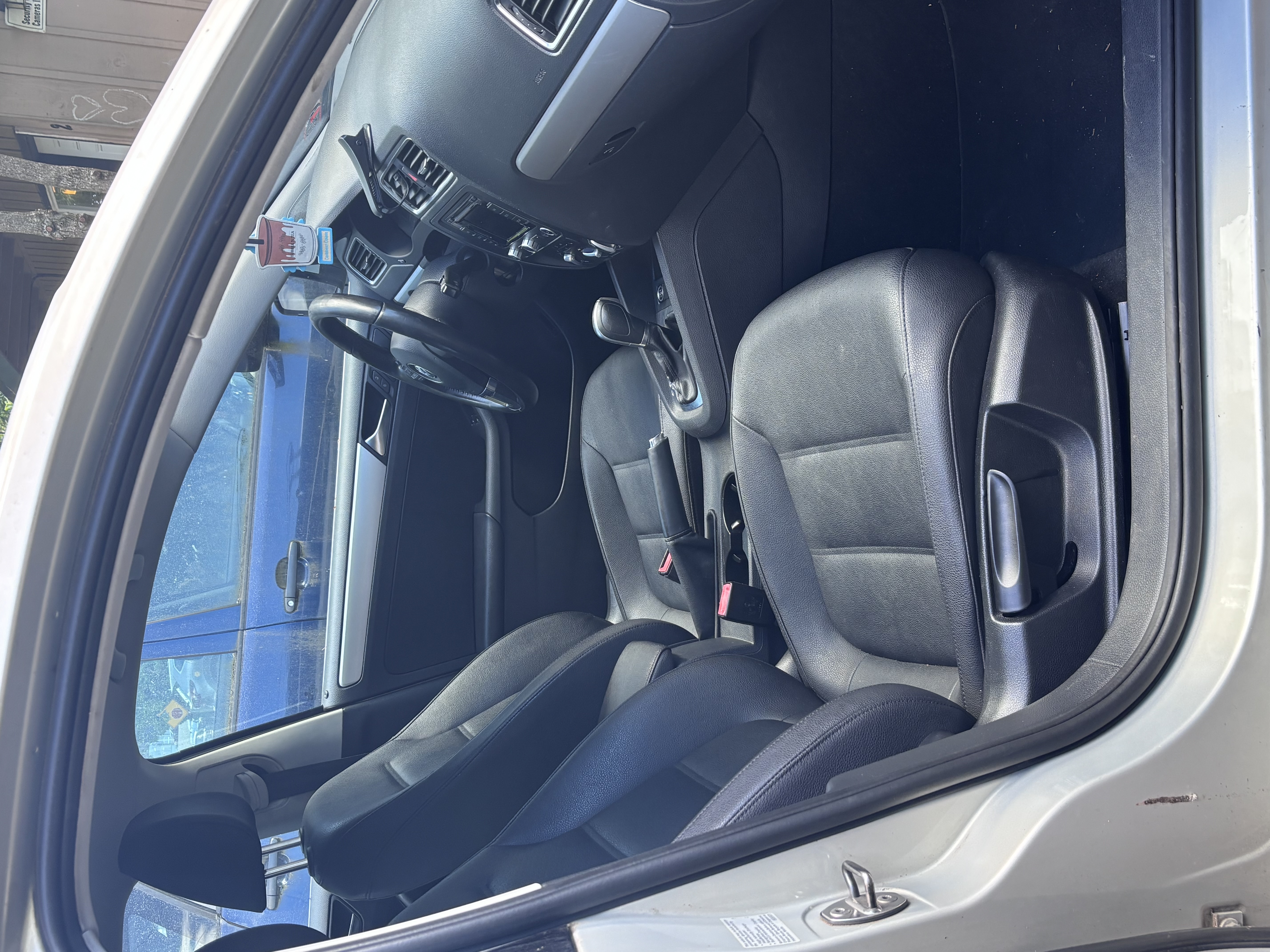 Used 2011 Volkswagen Jetta SEL FWD image 9