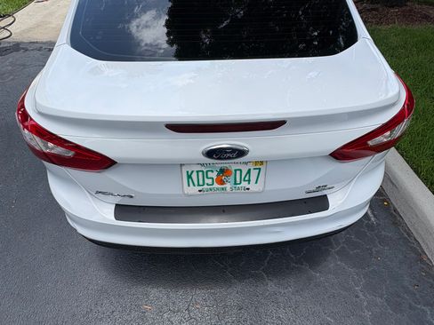 Used 2013 Ford Focus SE FWD image 6