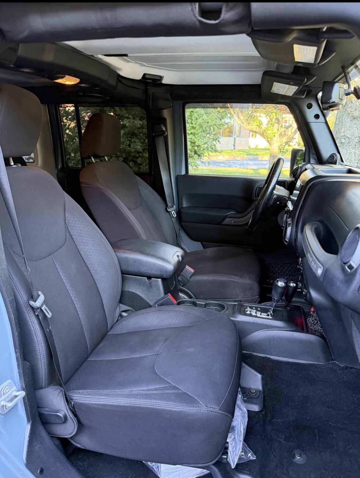 Used 2014 Jeep Wrangler Unlimited Sport w/ Quick Order Package 24S AWD/4WD image 15