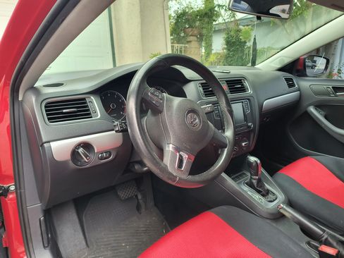 Used 2013 Volkswagen Jetta SE image 12
