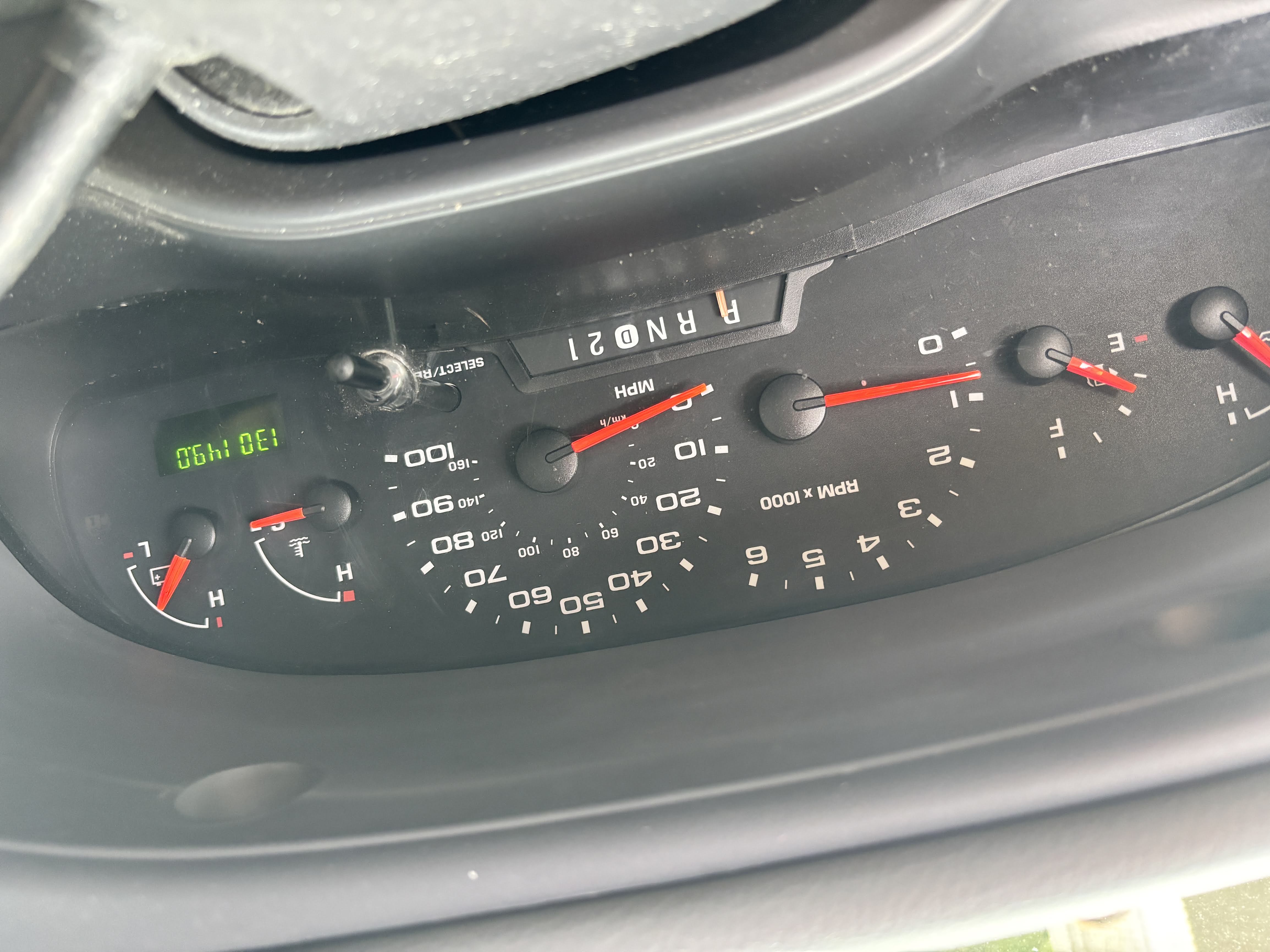 Used 2006 Ford E-350 and Econoline 350 XL RWD image 18