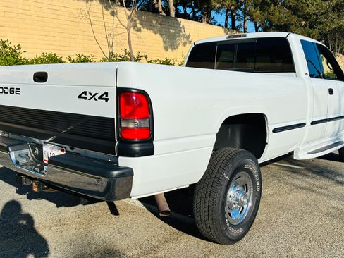 Used 1999 Dodge Ram 2500 Truck 4x4 Quad Cab image 8