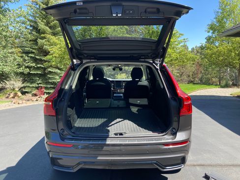 Used 2024 Volvo XC60 T8 Plus w/ Protection Package Premier AWD/4WD image 6