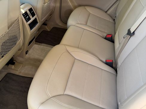 Used 2014 Mercedes-Benz ML 350 ML 350 4MATIC Sport Utility 4D image 9