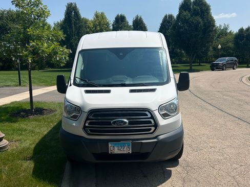 Used 2017 Ford Transit 350 XLT RWD image 4