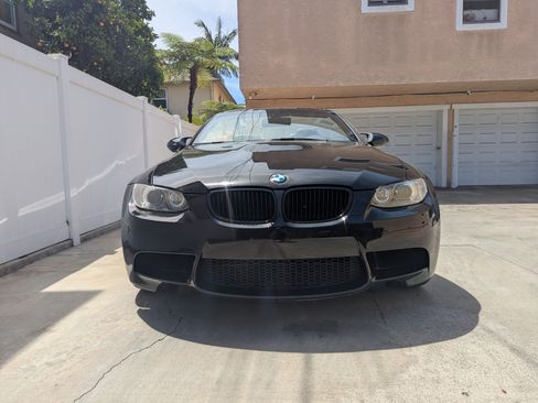 Used 2010 BMW M3 Convertible image 32