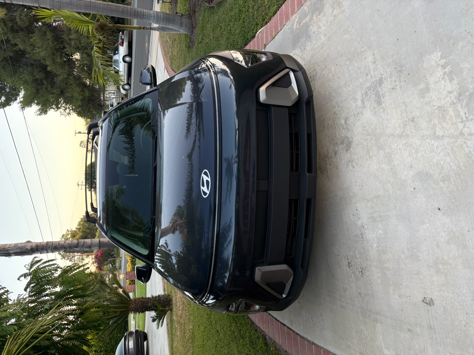 Used 2024 Hyundai Kona SEL FWD image 2