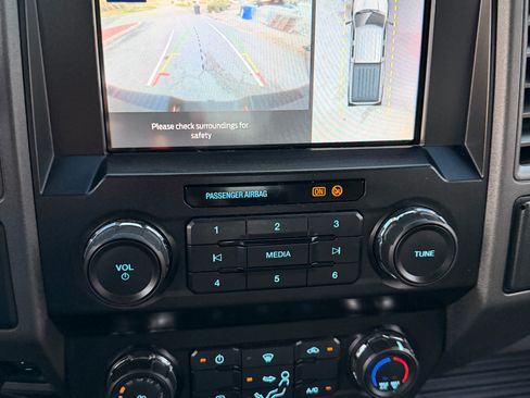 Used 2020 Ford F250 XL w/ STX Appearance Package image 17