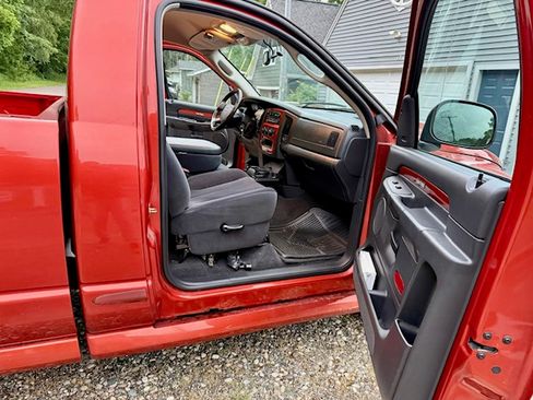 Used 2005 Dodge Ram 1500 Truck SLT w/ Daytona Edition Group AWD/4WD image 12