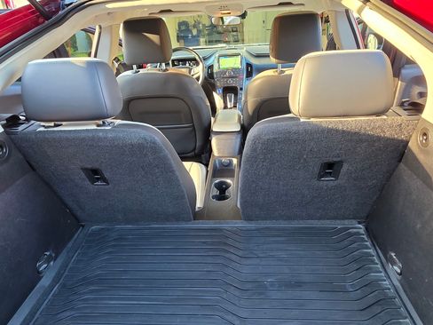 Used 2012 Chevrolet Volt Premium w/ Premium Trim Package image 24