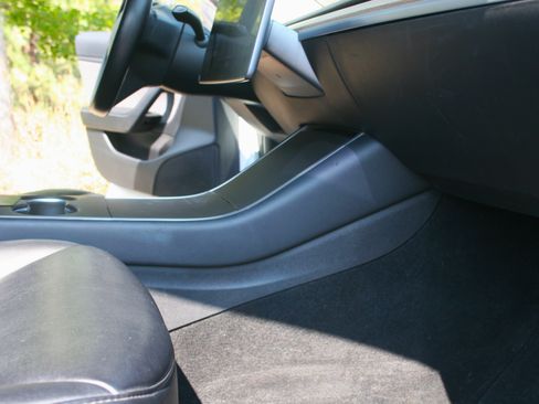 Used 2020 Tesla Model 3 Long Range image 22