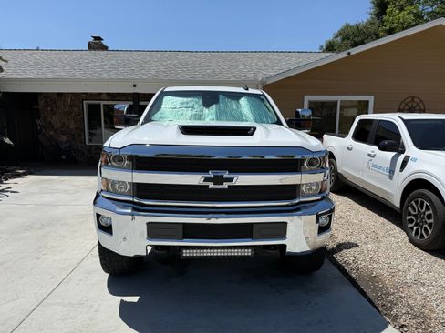 Used 2017 Chevrolet Silverado 2500 LTZ w/ Duramax Plus Package image 2