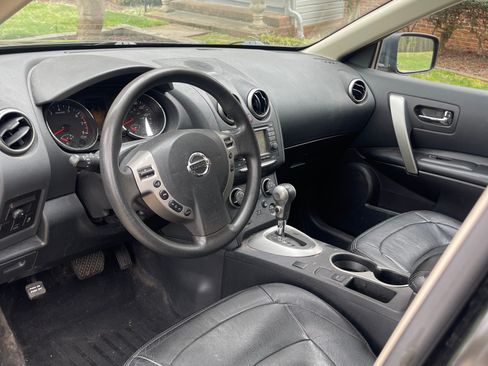 Used 2013 Nissan Rogue SV w/ Premium Pkg image 13