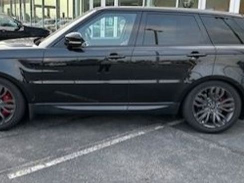 Used 2017 Land Rover Range Rover Sport Supercharged image 11