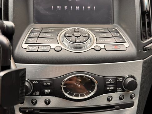 Used 2015 INFINITI Q60 Journey w/ Premium Package image 11