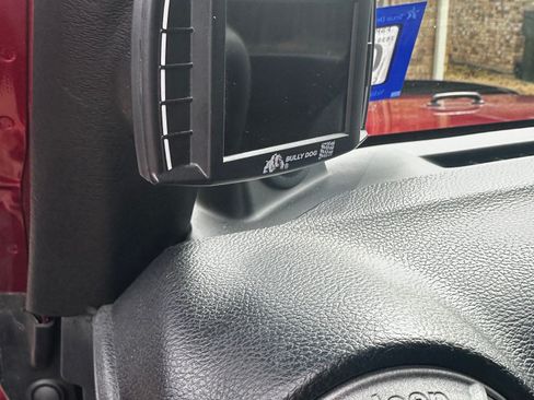 Used 2012 Jeep Wrangler Sport image 17