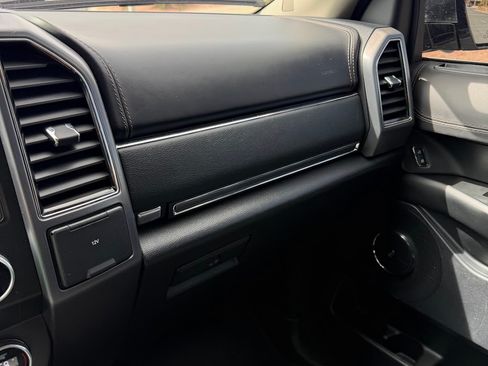 Used 2021 Ford Expedition Platinum image 9