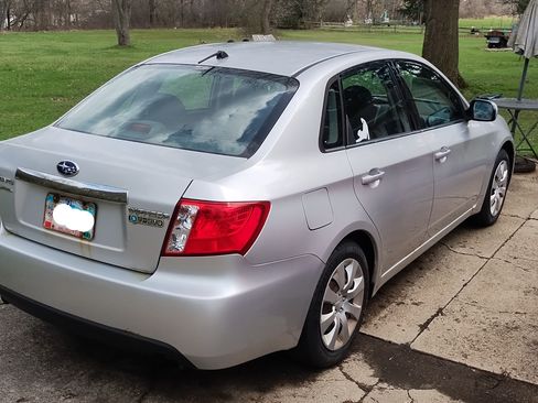 Used 2011 Subaru Impreza 2.5i image 5